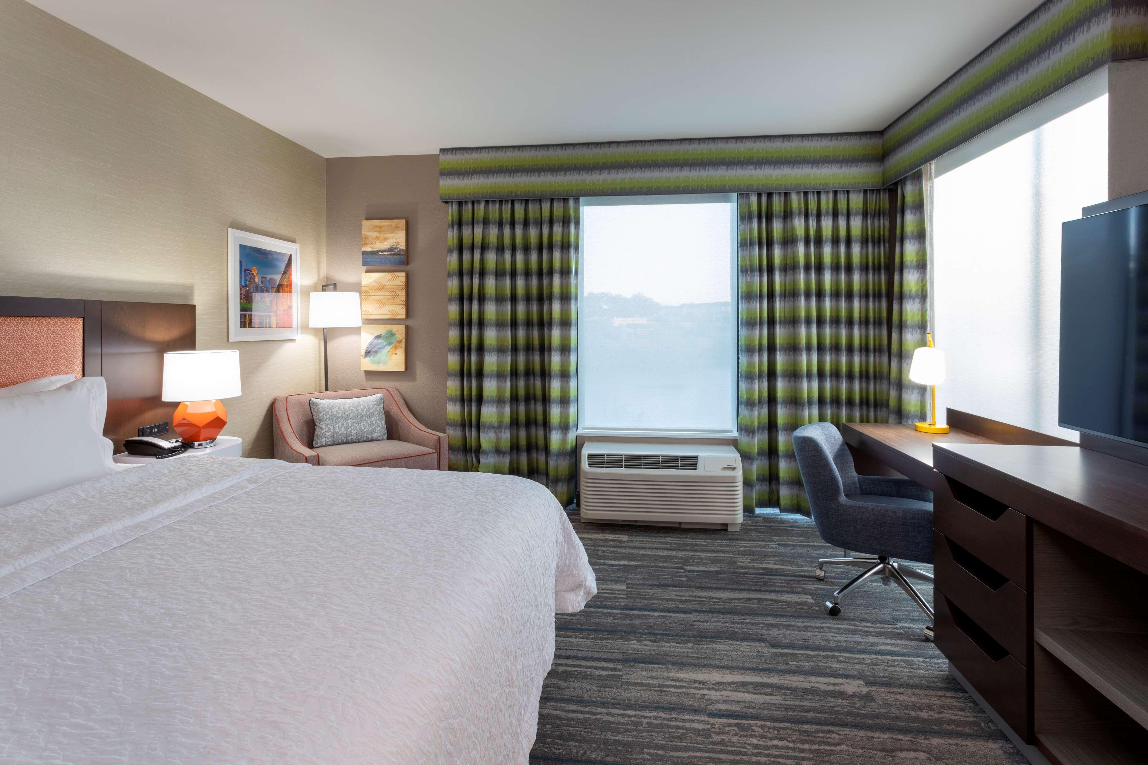 Hampton Inn Eden Prairie Minneapolis Bagian luar foto